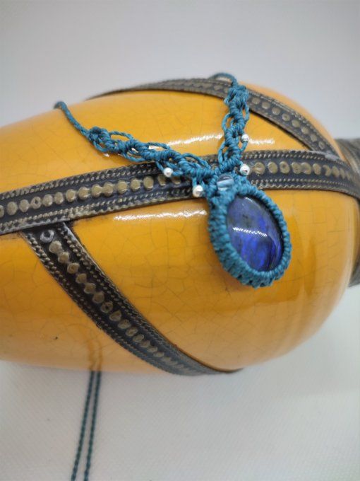 Collier amulette "Aurélie"